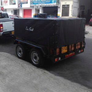 Remolque industrial con carpa reforzada en lona PVC